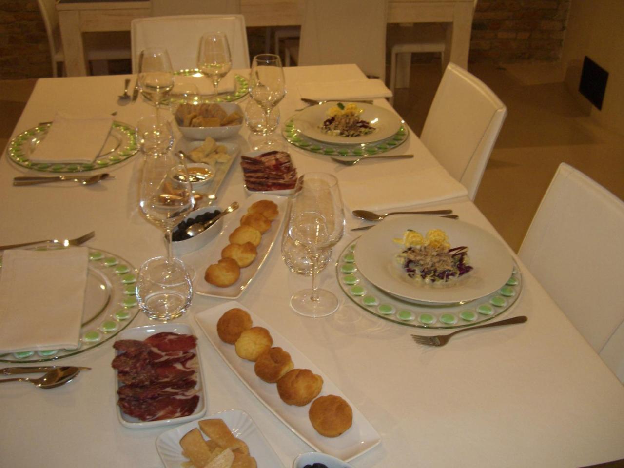 Agriturismo Pozzuolo Serrungarina エクステリア 写真